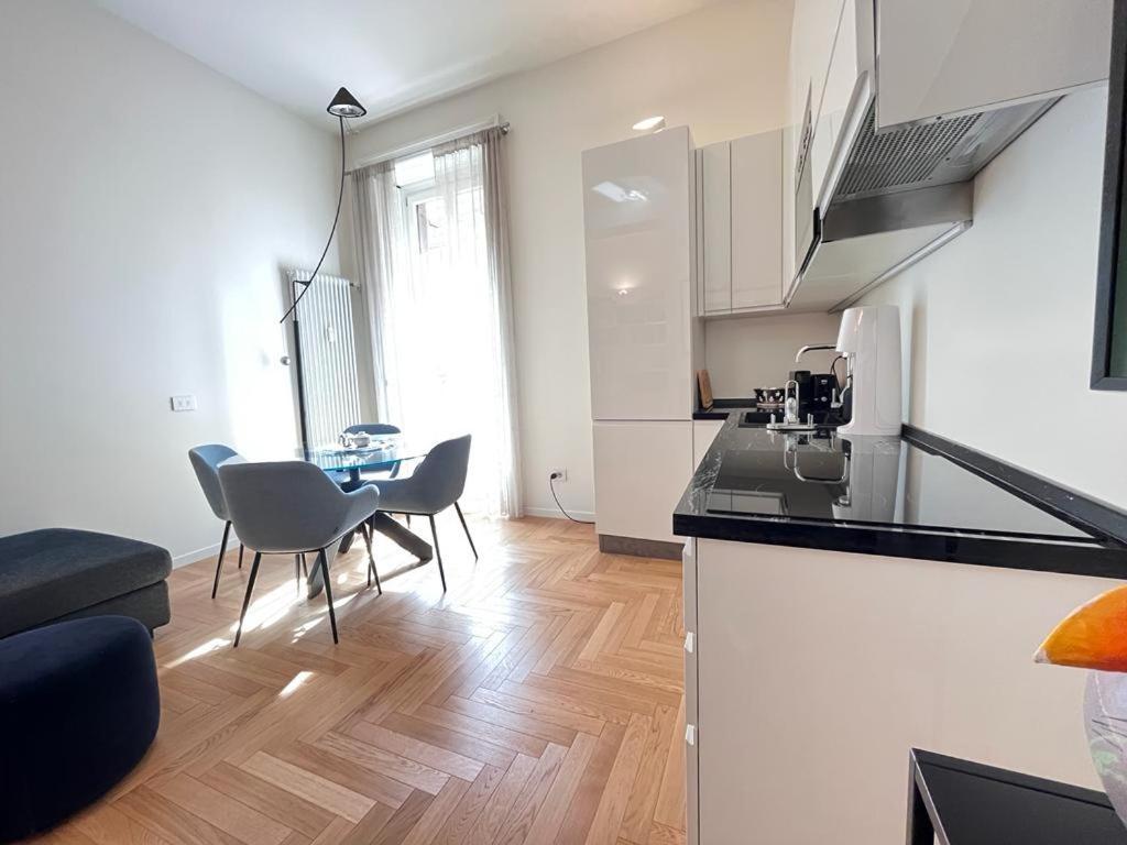 Ferienwohnung Kibilu - Corso Ventidue Marzo - Centro Citta Mailand Exterior foto
