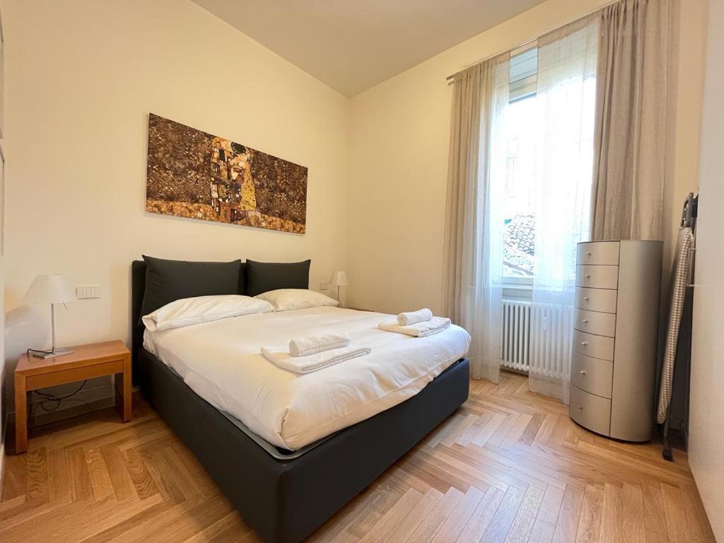 Ferienwohnung Kibilu - Corso Ventidue Marzo - Centro Citta Mailand Exterior foto